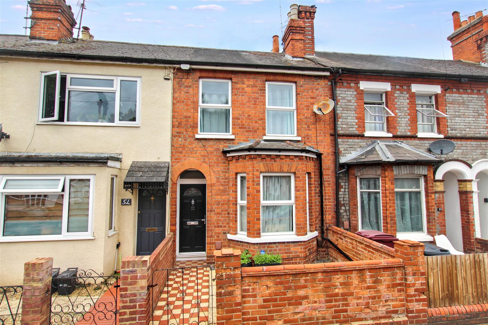2 bed property in Edinburgh Road, Reading